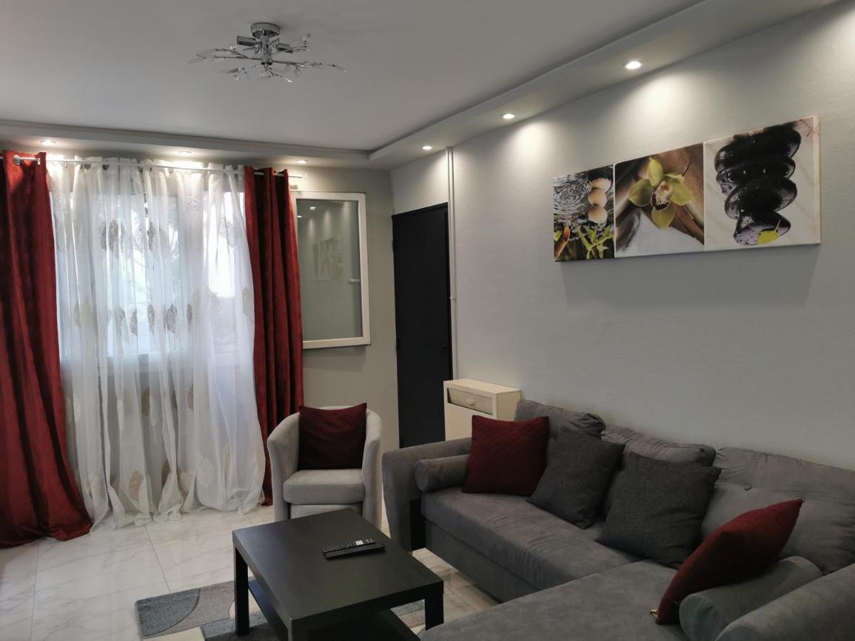Appartement Meubles A Villeurbanne Lyon Exterior foto